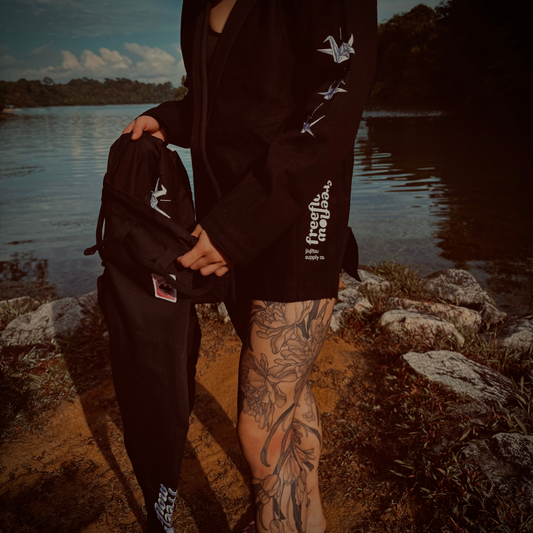 Flight / Flow - BLACK